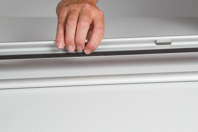 EASY LOADER Snap Rail Poster Hanger Poster hangers Snapper Display Systems Australia